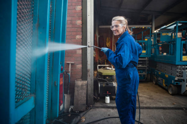Best Factory Floor Cleaning  in Pearsall, TX